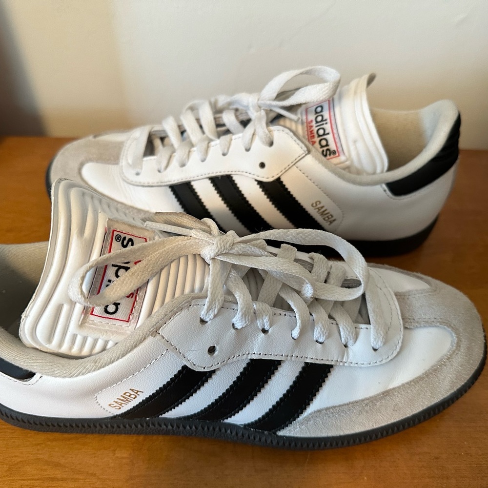 Adidas Sambas Womens size 8